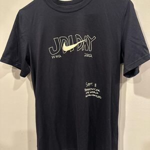 Travis-scott Men's Black and Navy T-shirt